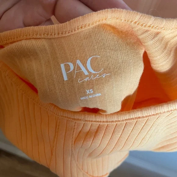 NWOT Crop top - Picture 5 of 5